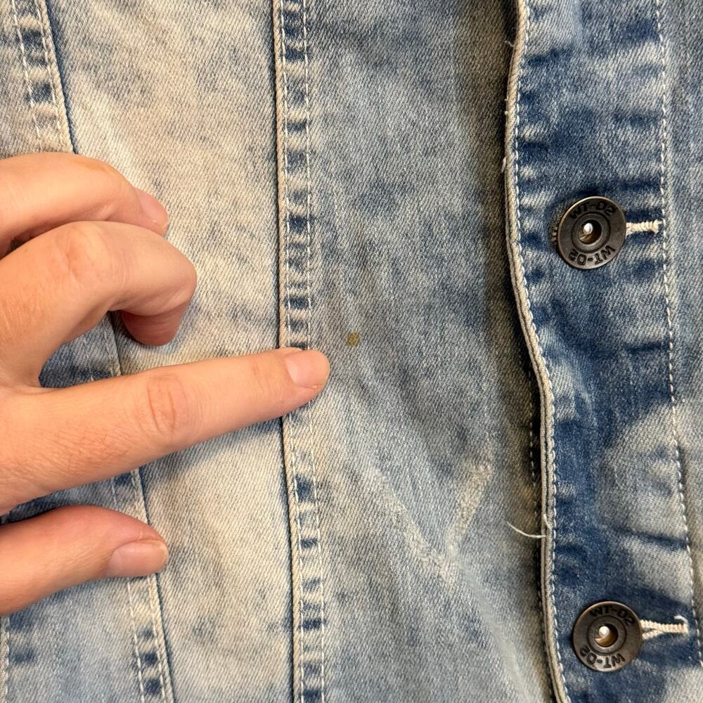 WT02 Denim Jacket Mens M Blue Collared Button Distressed Stripe Sleeve Trucker - Picture 6 of 11